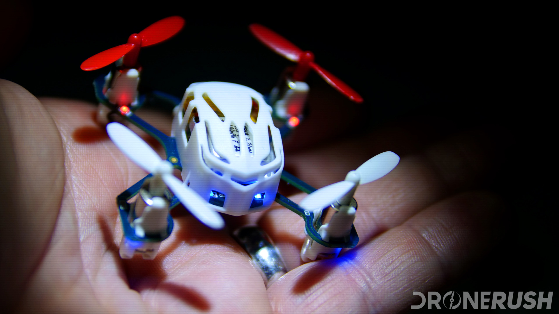 bijstand Vermelding handel Best nano drones - safely flying indoors - Drone Rush